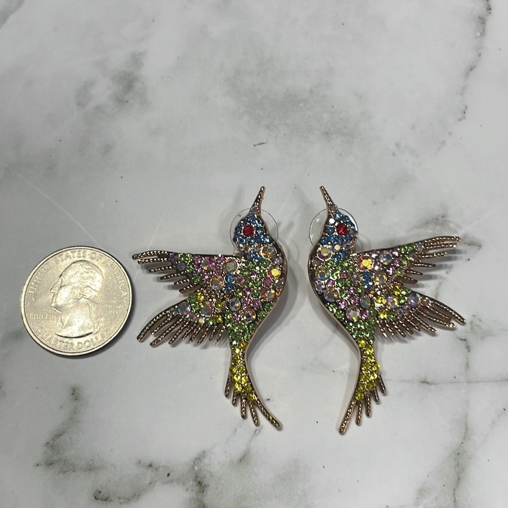 Elegant Bird Crystal Stud Earrings - Picture 9 of 11